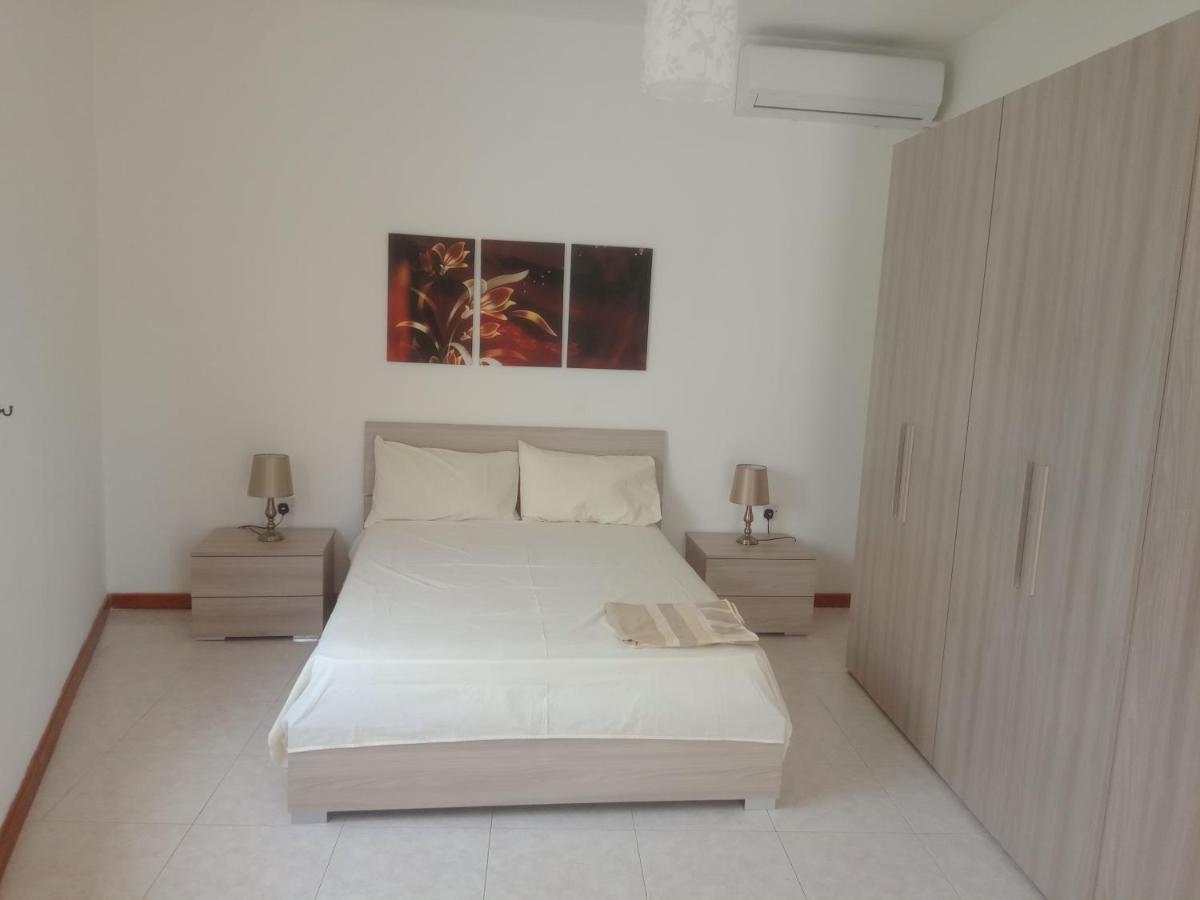 Hideaway Flats Apartman Xlendi Kültér fotó